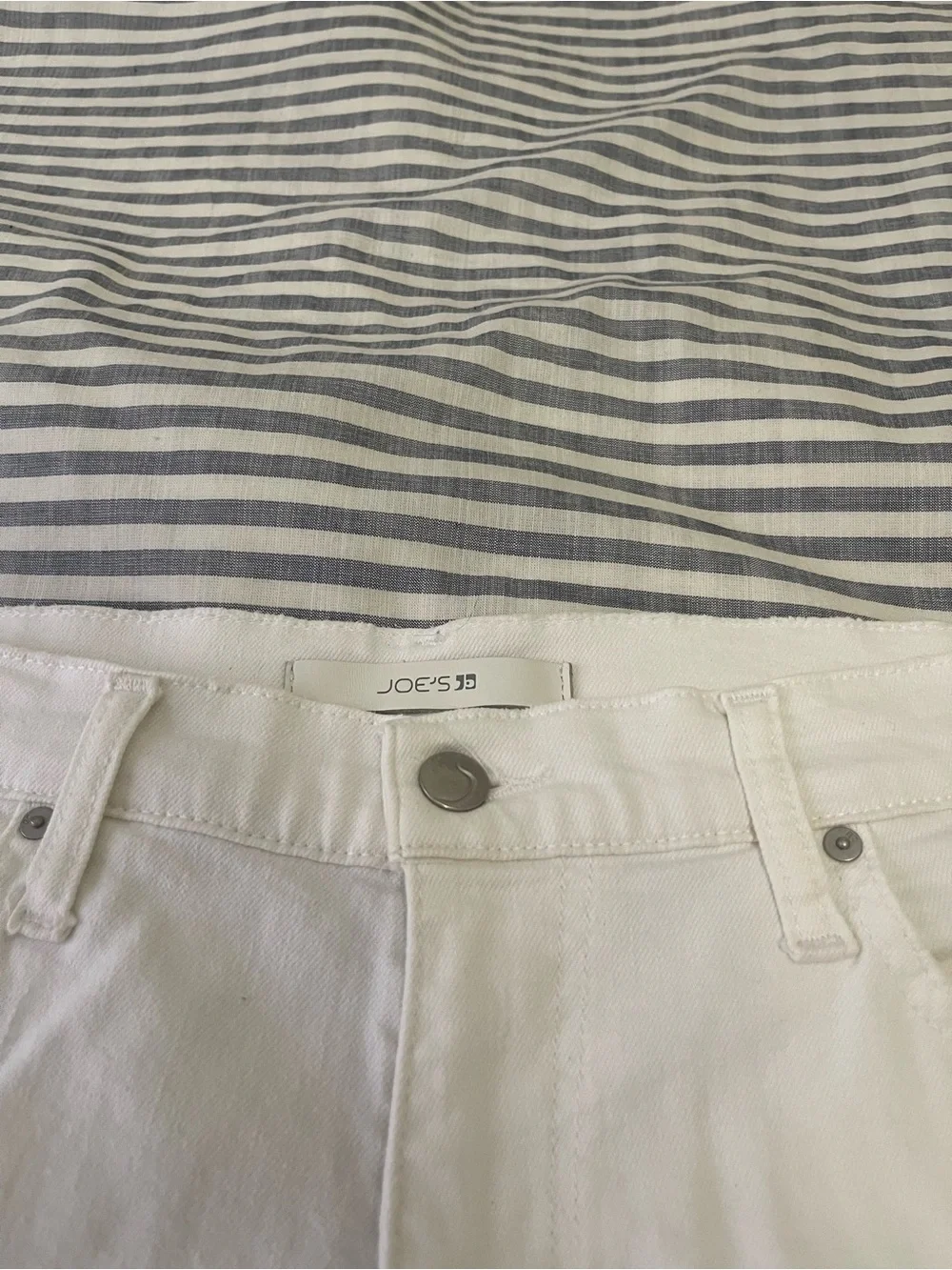 Joe’s Jeans Ozzie 4” Midrise Shorts sz 30